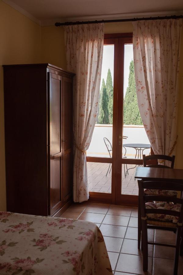 Appartamenti Casalsole Черрето-Гуїді Екстер'єр фото