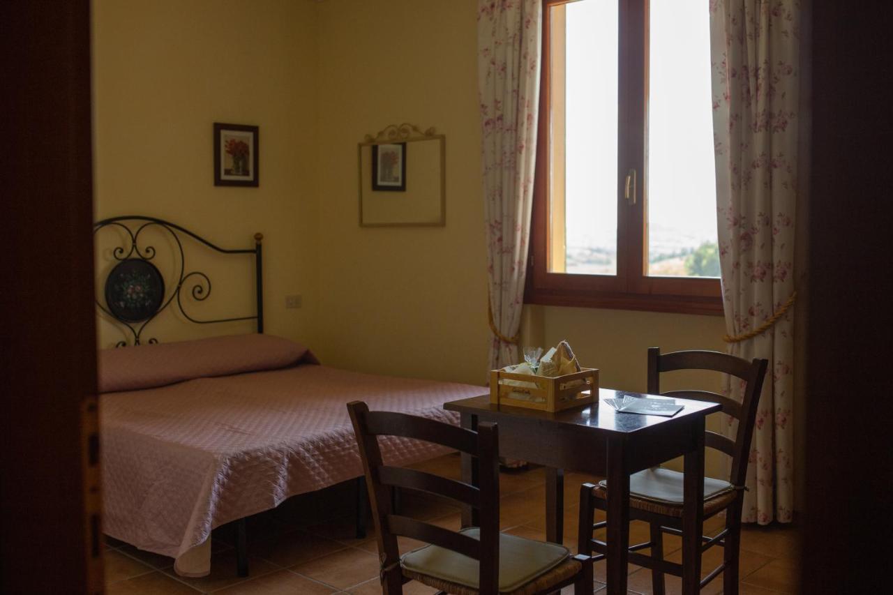 Appartamenti Casalsole Черрето-Гуїді Екстер'єр фото